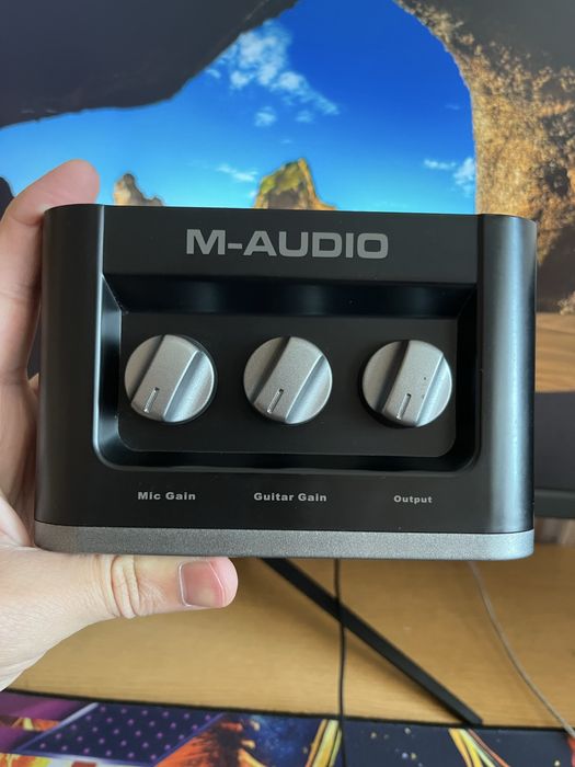 Звуковая карта M - Audio