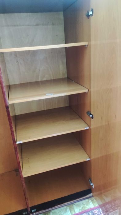 Продается спальня мебель