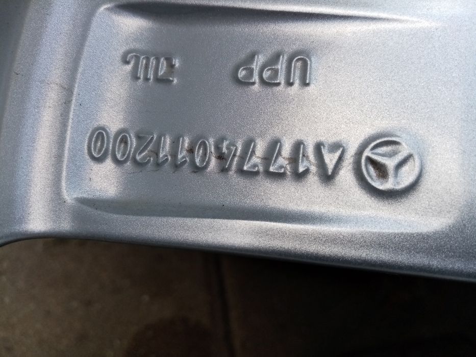 Jante originale Mercedes A class W177, 17"cu anvelope de iarnă.