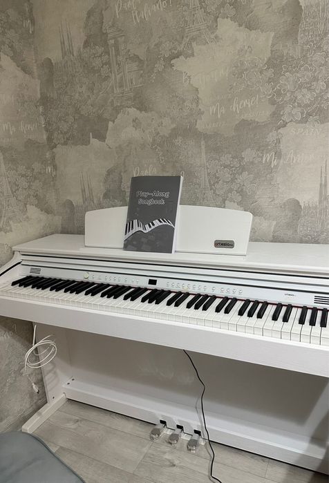 Продам пианино  цифровое