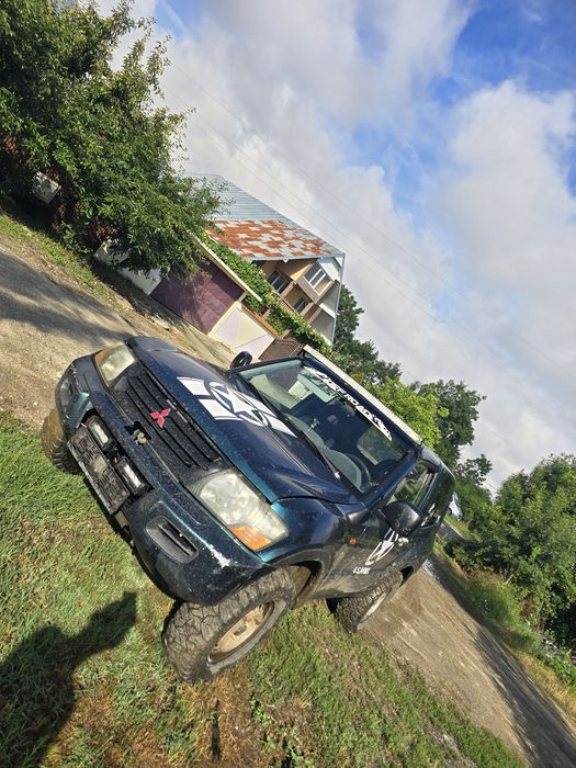 MITSUBISHI Pajero 0