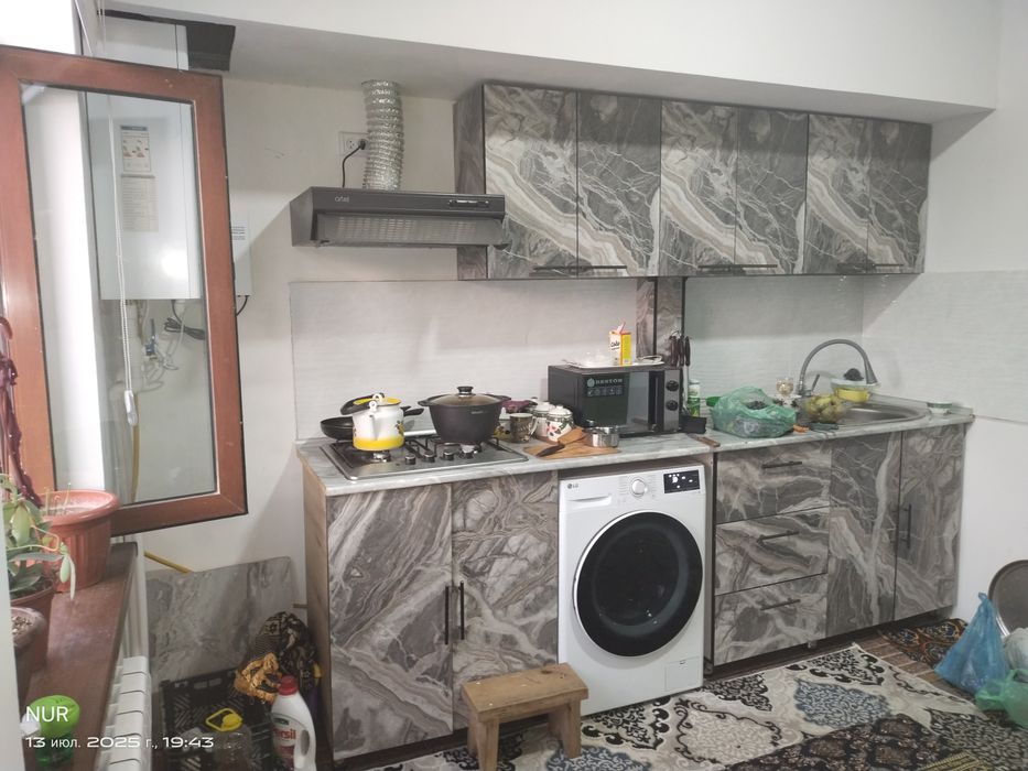 Uy sotiladi. Yangi masjid, Termiz palace mehmonxonasi orqa tomonida..