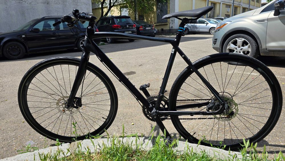 Vând bicicletă crescent