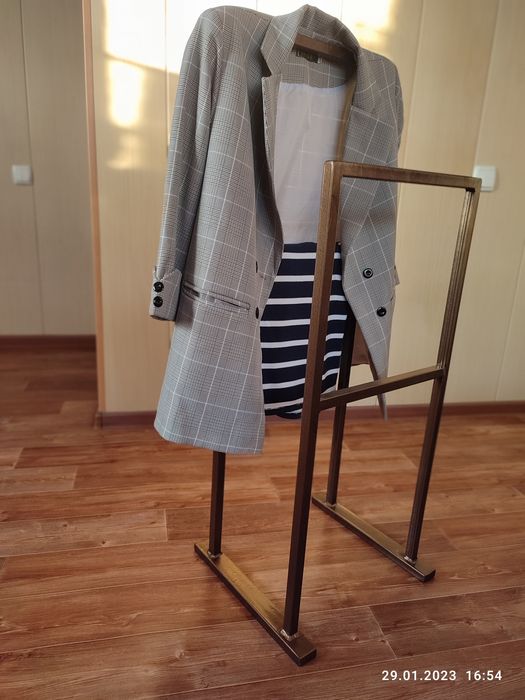 Вешалка немой слуга