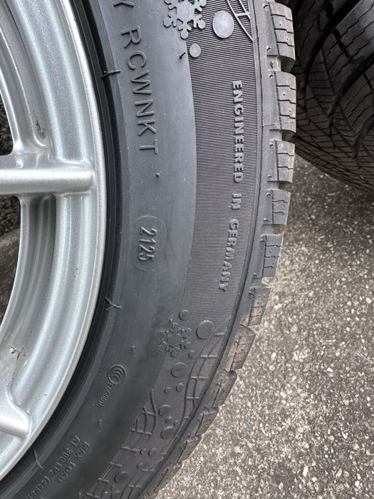 Джанти с чисто нови зимни гуми 205/55/16 за Mercedes/Мерцедес