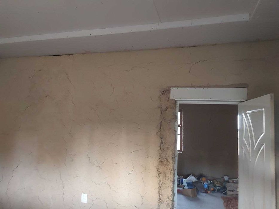 Уй сотилади, катта участка, ховли.