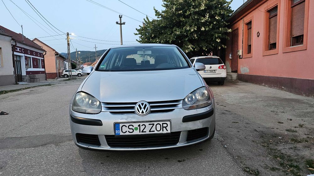 Vand golf 5 2004