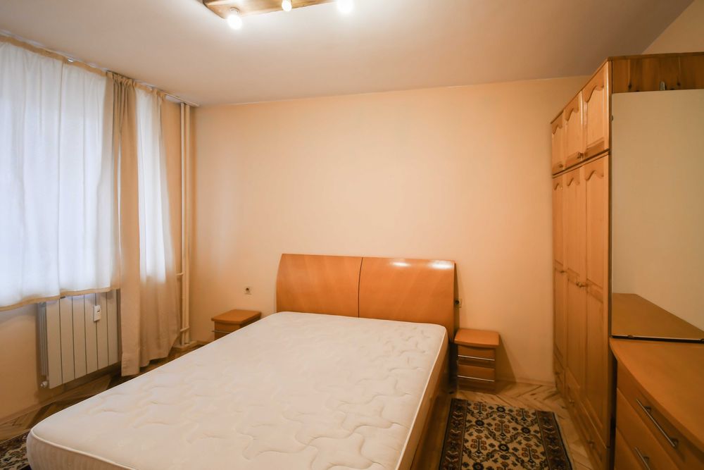 Дава се под наем Тристаен апартамент в София, Слатина - 90 кв.м за 448.8 € - Снимка #1