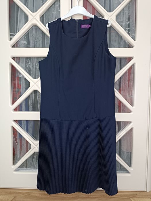 Красивый школьный сарафан