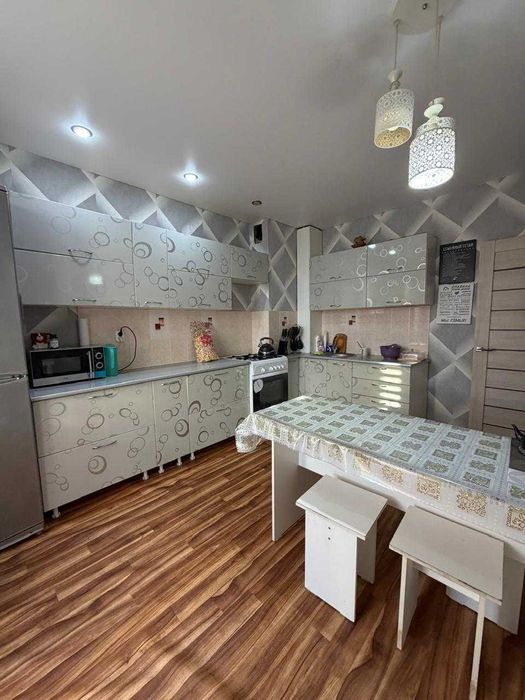 Продам 3 комнатную квартиру