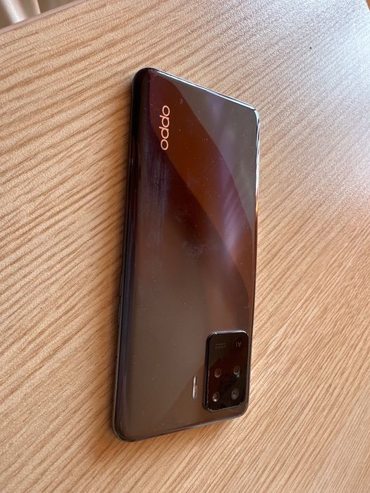 Мобилен телефон OPPO Reno5 lite