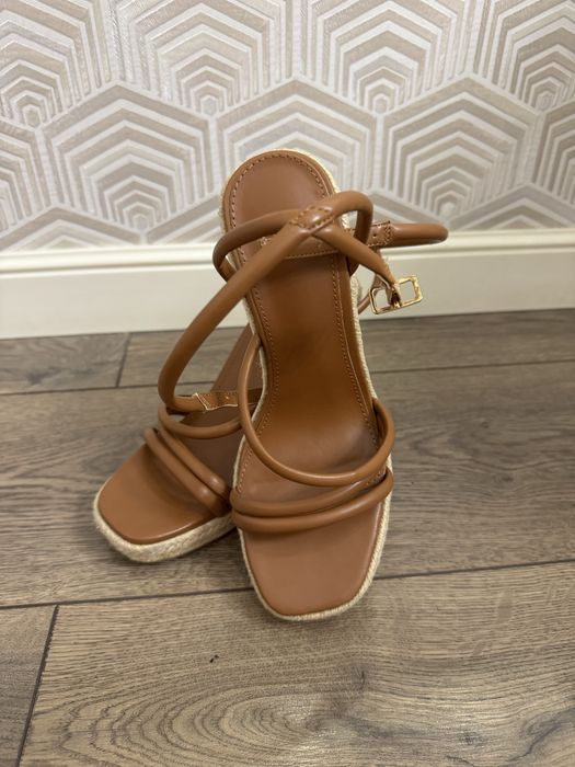 Босоножки сандали Mango