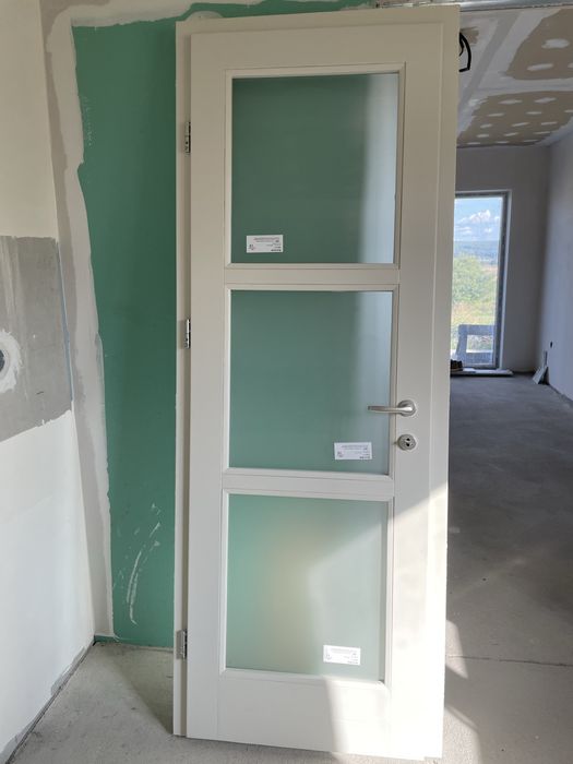 Usa interior lemn masiv noua