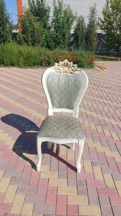 Продам стулья для гостинной