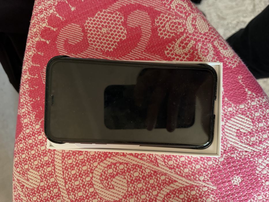 Iphone 11 128gb  продам