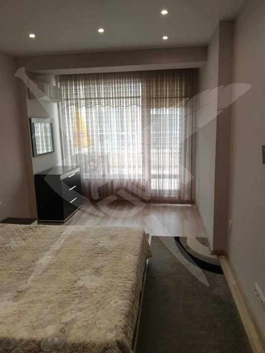 Дава се под наем Двустаен апартамент в Варна, Възраждане 1 - 90 кв.м за 600 € - Снимка #5