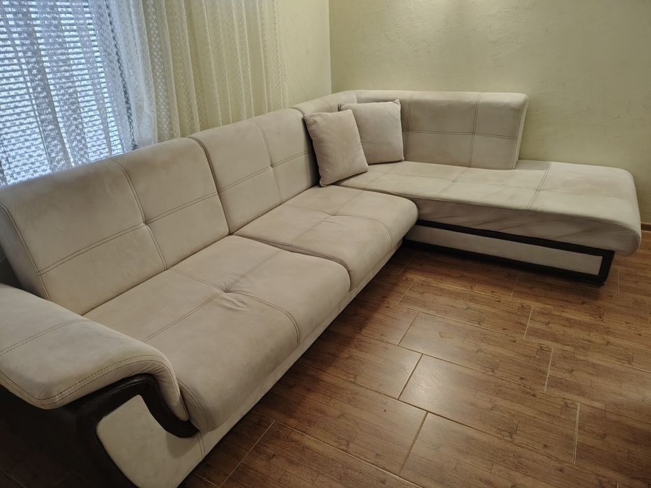 Ъглов диван с функция сън