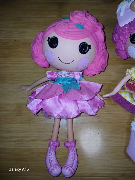 Păpuși mari și deosebite