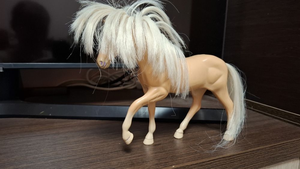 Лошади 3шт. Цена за всё.