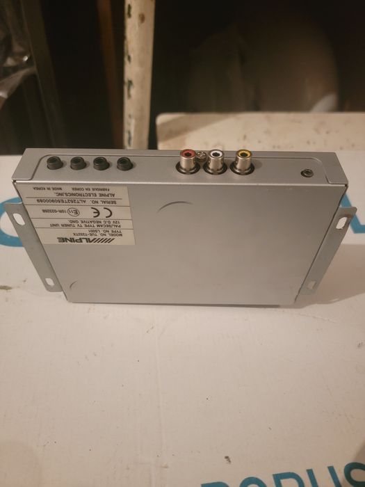 Мултимедия Alpine с TV тунер и DVD player