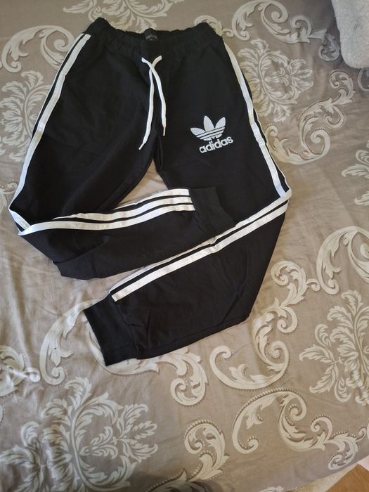 Pantalon trening ,bumbac ,cusut