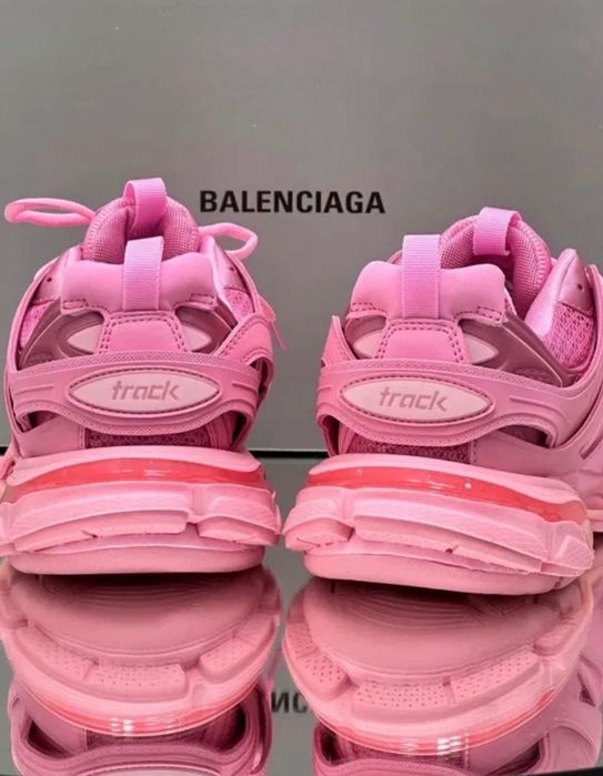 balenciaga track