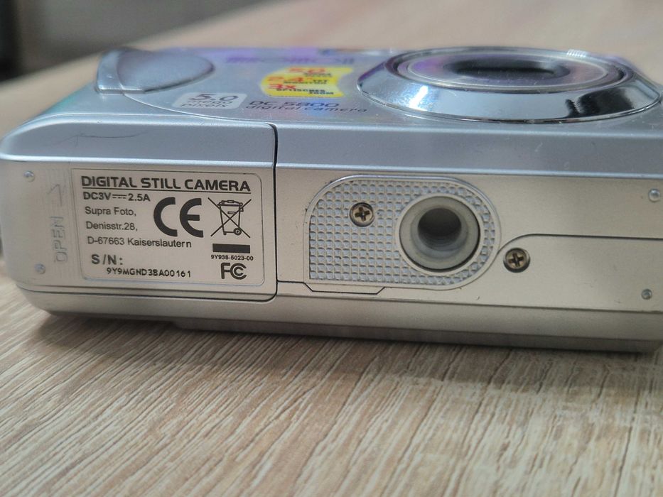 Vand aparat foto/camera foto digitala compacta Maginon DC5800, 5mp.