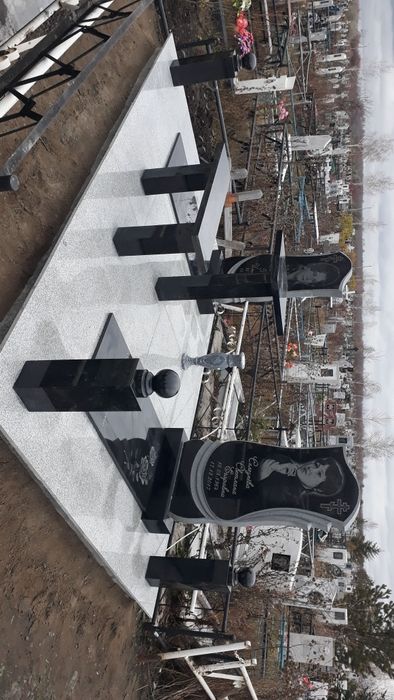 Памятники Ескерткіштер