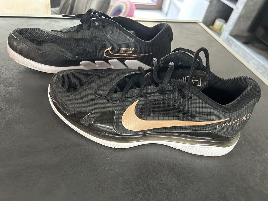 Дамски маратонки Nike