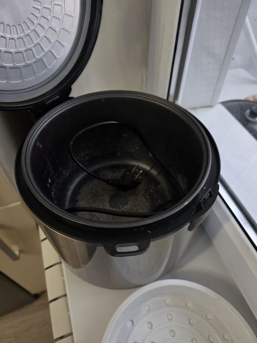 Мультиварка ZEPTER в хорошем состоянии