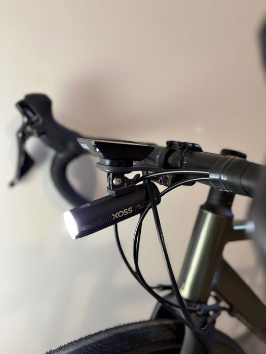 Triban RC520 Gravel Shimano 105 + Elite Direto XR-T + аксесоари (като ново)