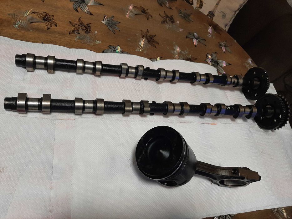 BMW Е60, Е61, Бутала, Разпределителени валове