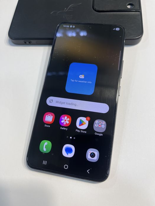 Samsung S22 / 256 GB / 96% Battery / Full Box