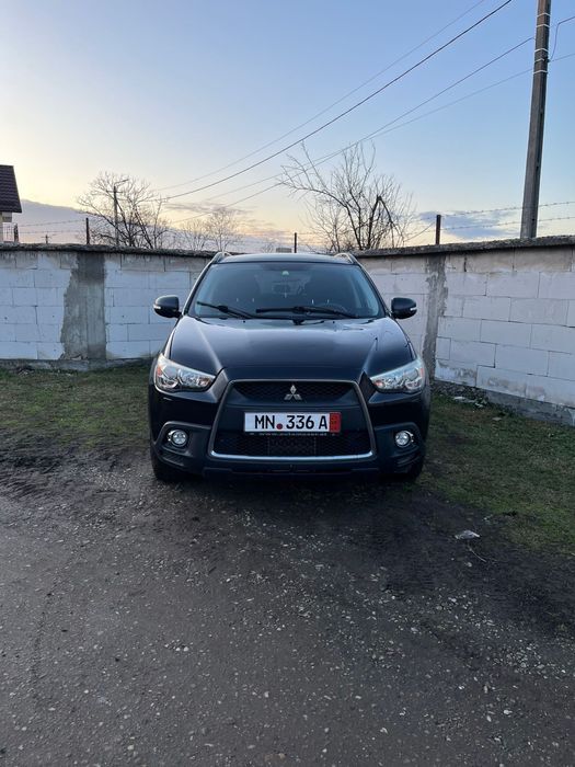 Vând Mitsubishi Asx recent intrat în țară