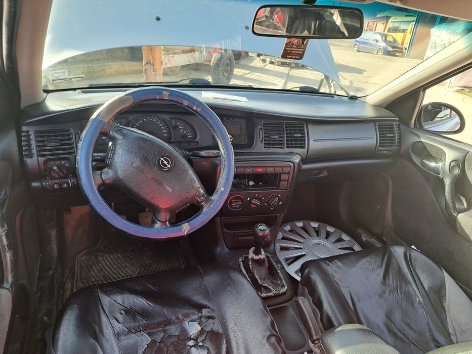 Опел Вектра 1.6 16V на части !