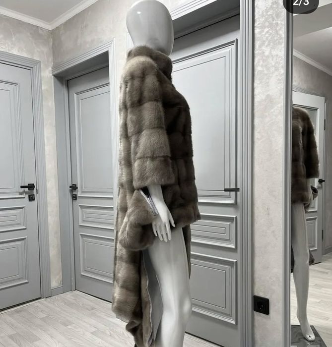 Натуральная норковая шуба.