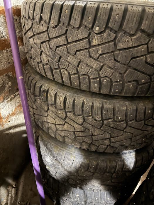 225/60R17 диски с резиной зимней
