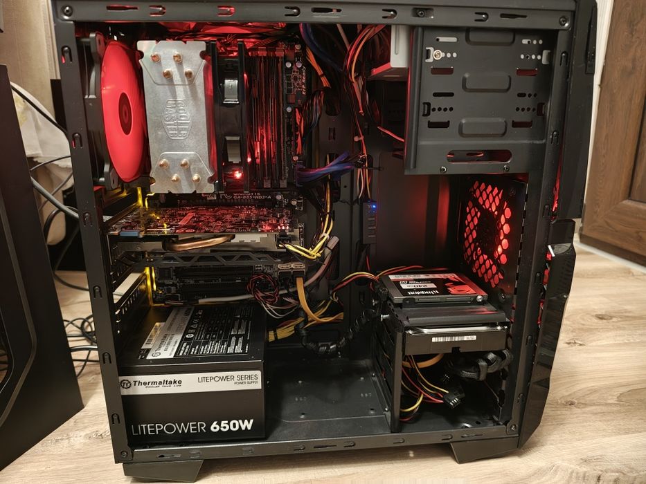 Геймърски компютър I5 4460 | 16GB DDR3 | GTX 960 2GB | 256GB SSD+1TB