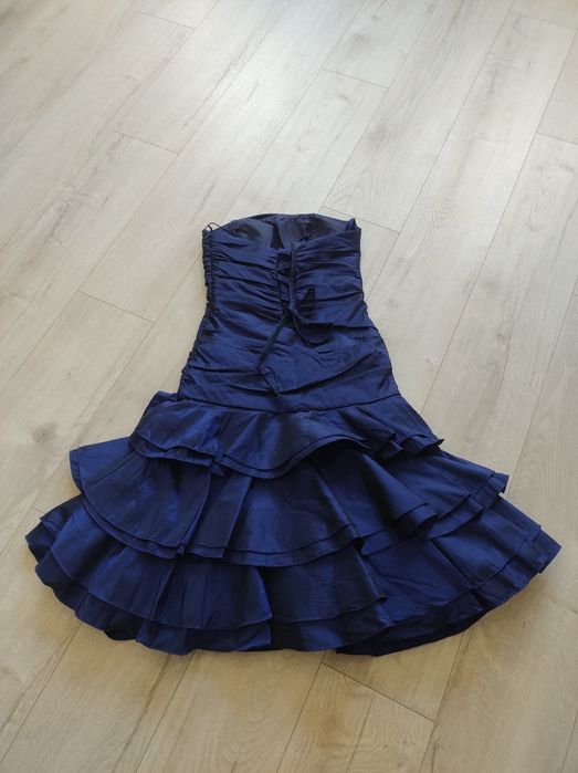 Официална  рокля