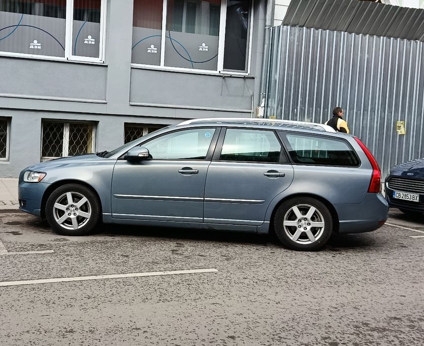 Volvo v50 2011 1.6d 115к.с
