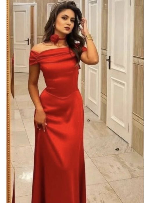 Женское вечернее платье