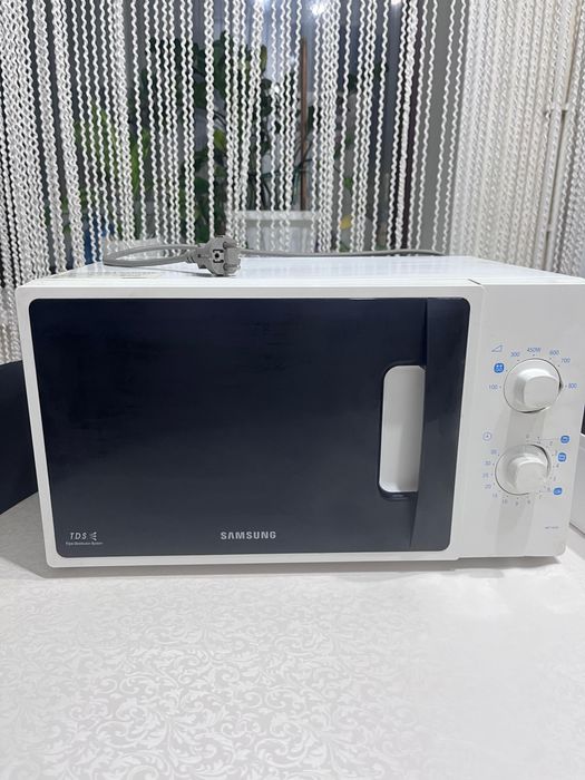 Продаам мкроволновую печь