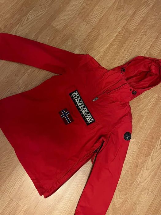 Luda - NAPAPIJRI червен S-размер