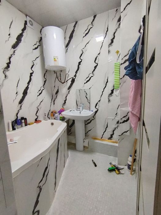 Чирчик ш. 9 м/н 10-автобаза Галерейка кирпичный дом 1/3/4 40 м²