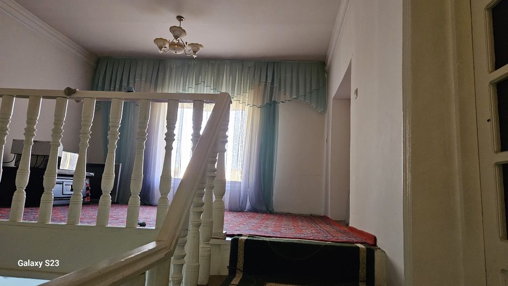 Урганч шахрида 2 каватли ховли жой сотилади