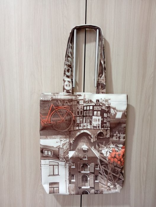 Продаю сумки через плечо