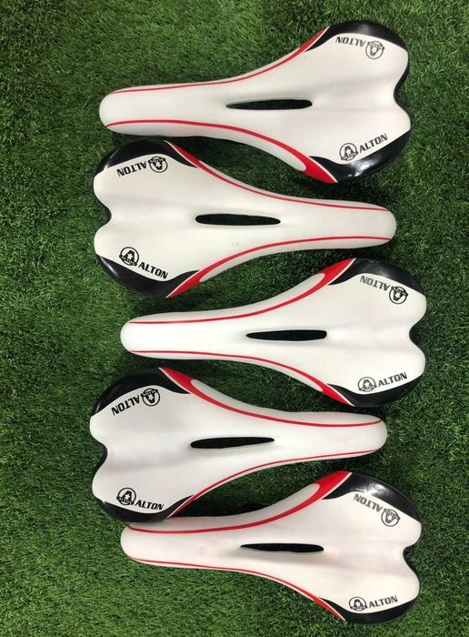 Велоформа ва сиденьялар сотилади