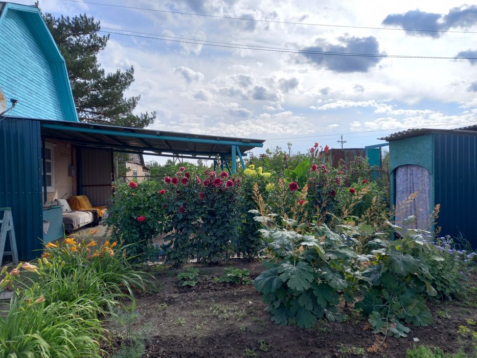 Продам дачу за понтонным мостом с/ т  " Колос'