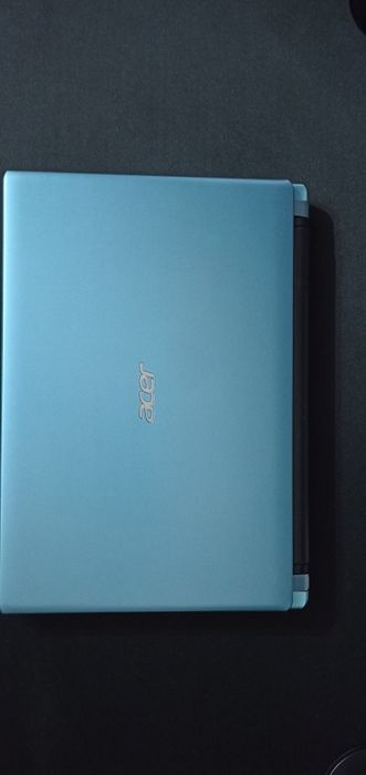 Laptop Acer i3, 8 GB RAM, ssd 120 gb