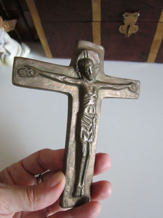 cadou rar Weinert Cruce Crucifix Corpus Christi bronz design stilizat